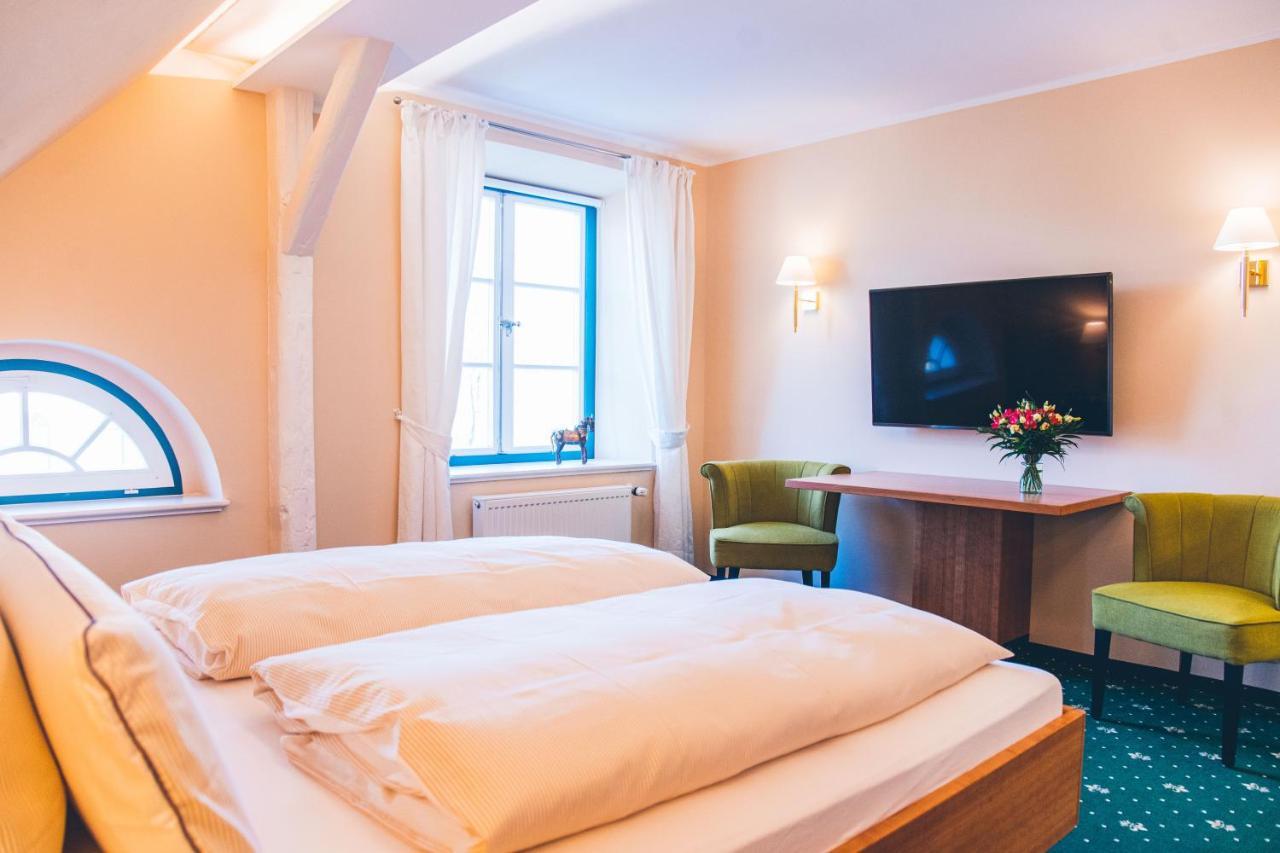 Hotel Gutshaus Neu Farpen à Neuburg  Extérieur photo